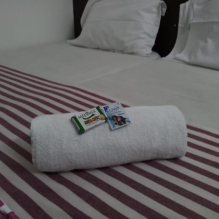 מלון טירופאטי Sri Kousthubham Residency מראה חיצוני תמונה